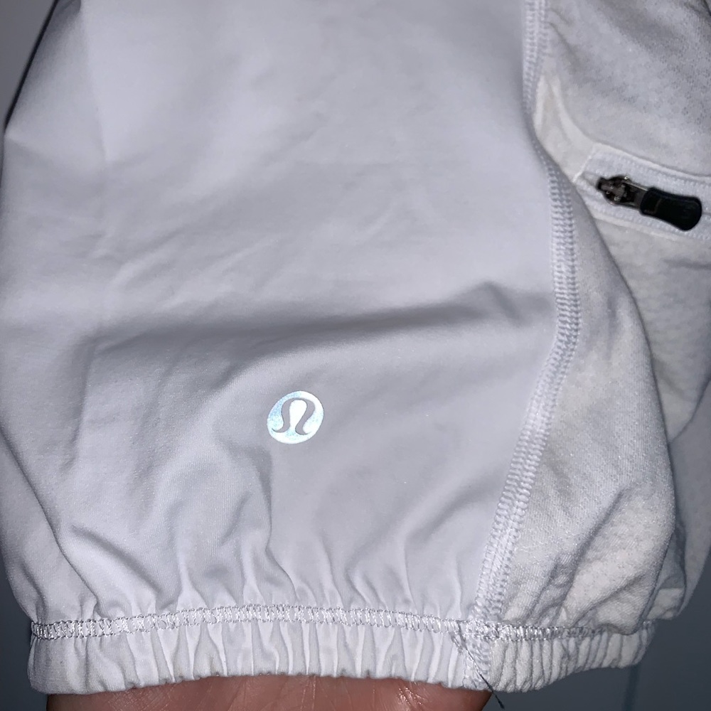 Lululemon Bright White Light Up Tank - Picture 13 of 16